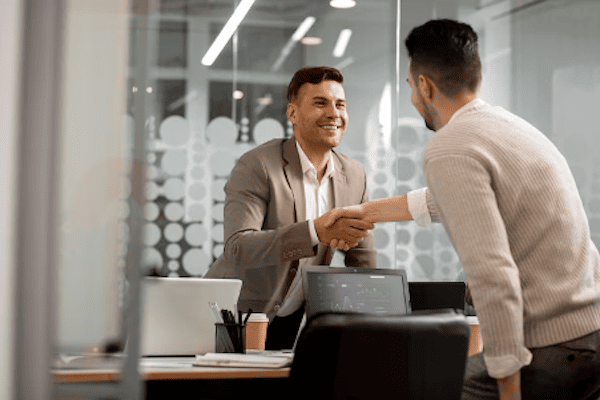 Comprar una empresa inactiva, financiarse con Enisa y liderar con visión