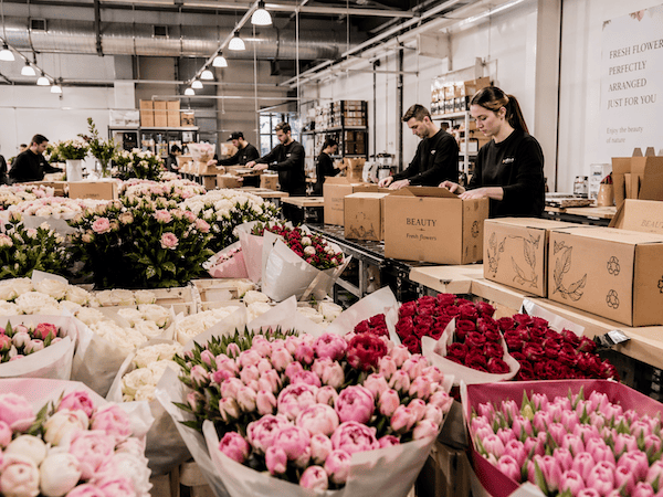 Por qué el negocio de las flores se dispara en el Día de la Madre: e-commerce, logística y adaptación tradicional